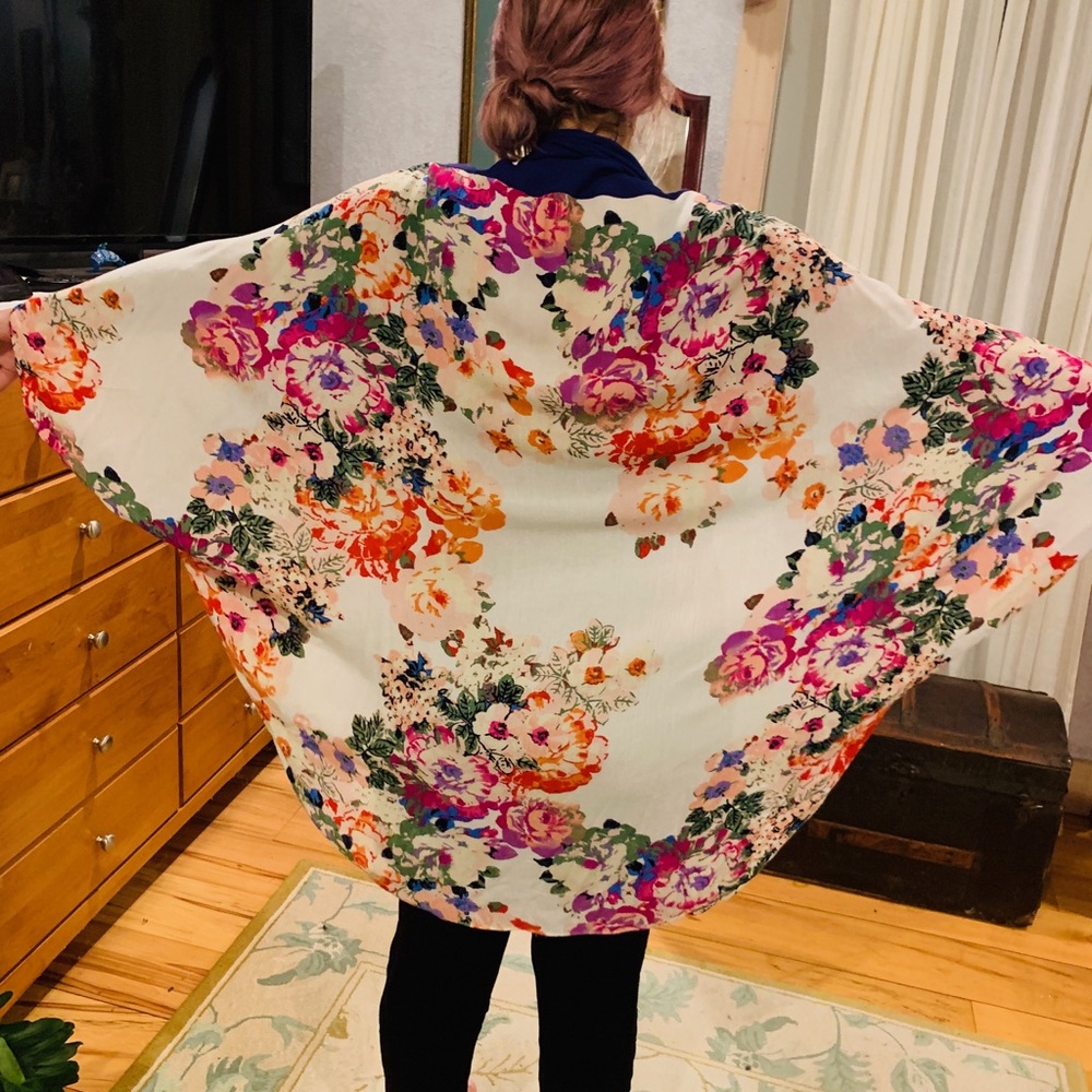 Kimono - Picture 4 of 4